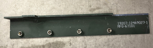 HMMWV HUMMER H1 12469027 BRACKET, SPLASH  SHIELD RH RCSK17573 5340-01-432-4879