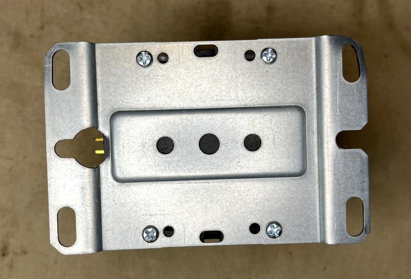 INSINGER HCC-3XQ00CG COIL 24V 30A MAGNETIC CONTACTOR DE1-109 6110-01-529-2102