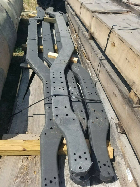 HMMWV FRAME RAIL Passenger (RH) HUMMER  M1125 12469404-1  RCSK17438  5934709