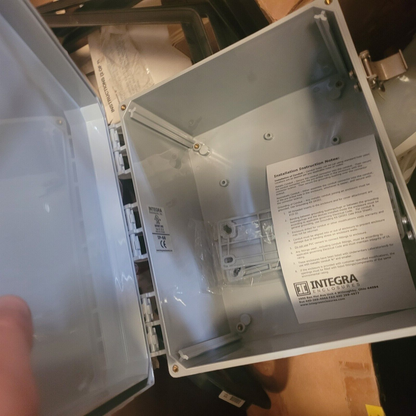 INTEGRA H12106HFLL 12"X10"X6" TRADITIONAL POLYCARBONATE HINGED ENCLOSUR W/LATCH