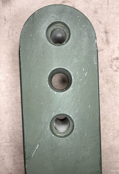 FMTV BAE SYSTEM APC30271 SPECIAL SHAPED SPACER LATCH HANDLE 5365-01-570-4263 NOS