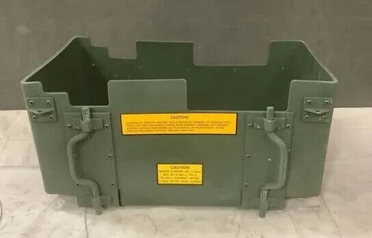 GENUINE M925A1 6X6 5-TON TRUCK 12368320-1 BATTERY BOX 6160-01-475-7743 USA