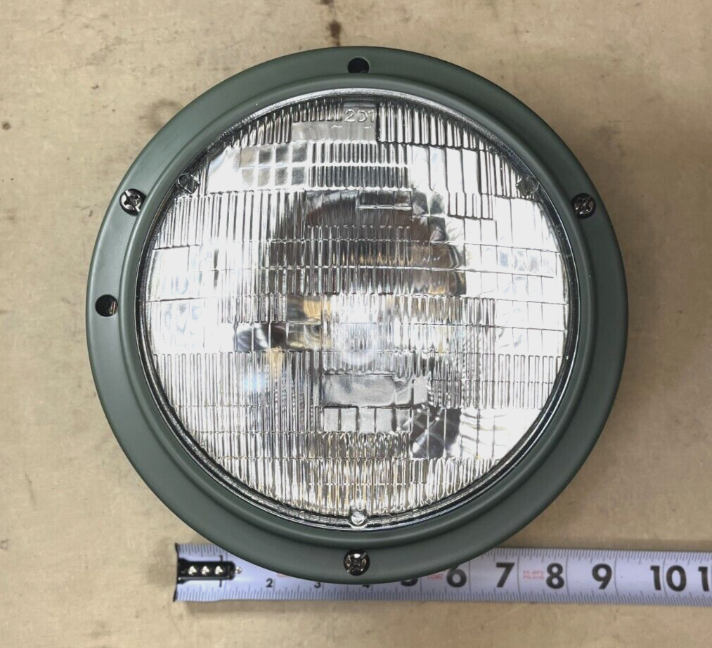 M35a2 HMMWV HEADLIGHT Light  M-939 M35a2 Humvee M998 8741462 Humvee 24-V  2.5 Ton