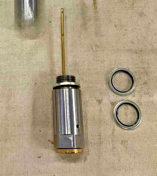 1EA GENERAL DYNAMICS 024008501 PLUG, PROTECTIVE DUST & MOISTUR 5340-12-356-6989