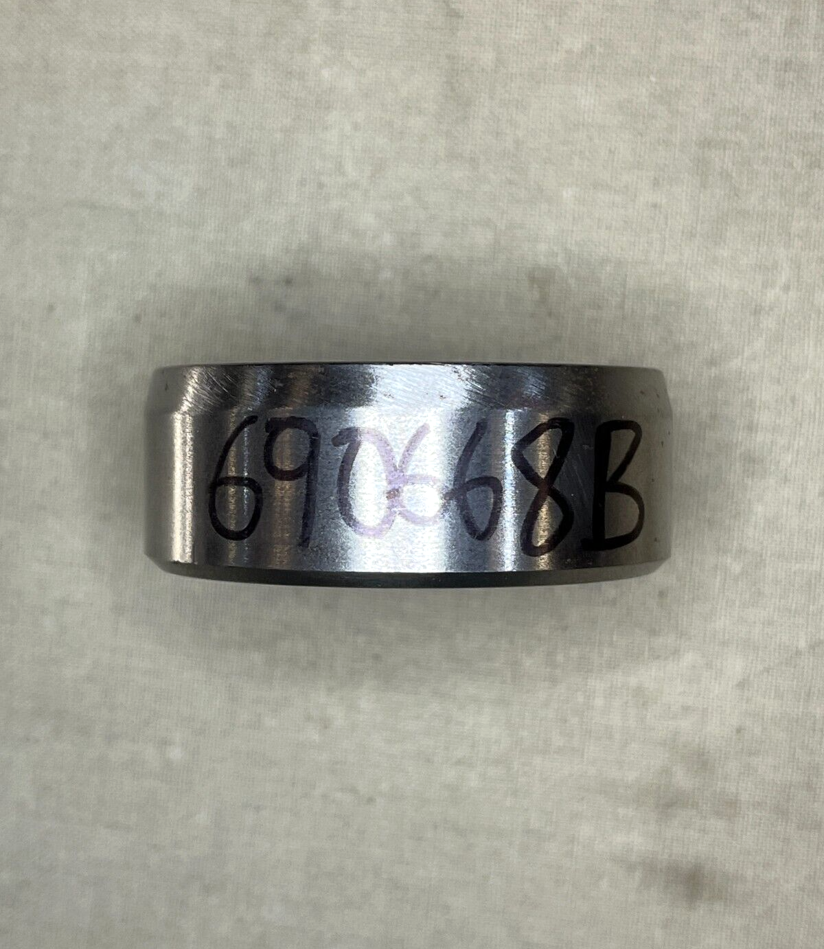 NEW CUSHION SLEEVE 690668B 120871B 5365015937523 5365-01-593-7523