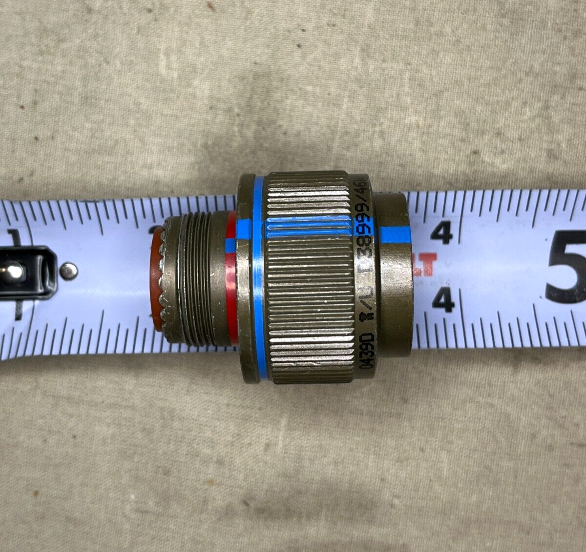 AIRCRAFT ORION P-3 D38999/46WD18SN ELECTRICAL PLUG CONNECTOR 5935-01-157-5700