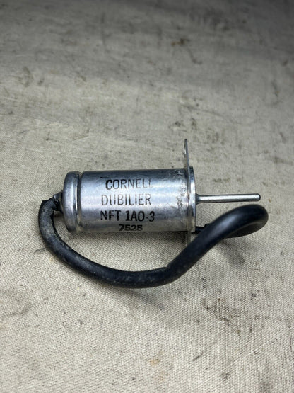 TOGGLE SWITCH CAPACITOR CORNELL DUBILIER 7/8 7525 B14896-1 5930-00-112-5319 NOS