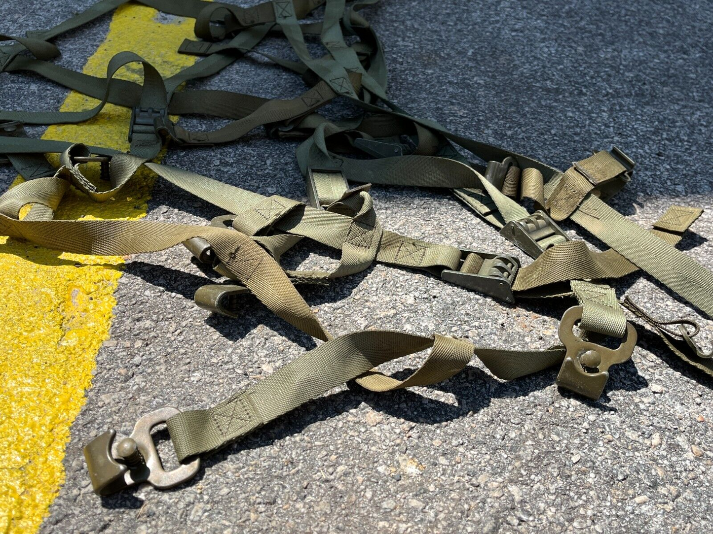 HMMWV HUMVEE HATCH Net Assy Cargo 12446812 WEBBING STRAP  5340-01-415-8672