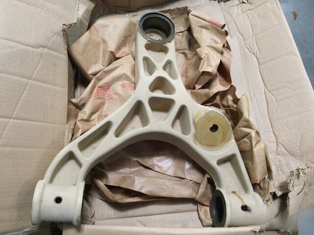 MTVR MRAP - M-ATV UI 3195169 VEHICULAR SUSPENSION CONTROL ARM 2530-01-536-6858