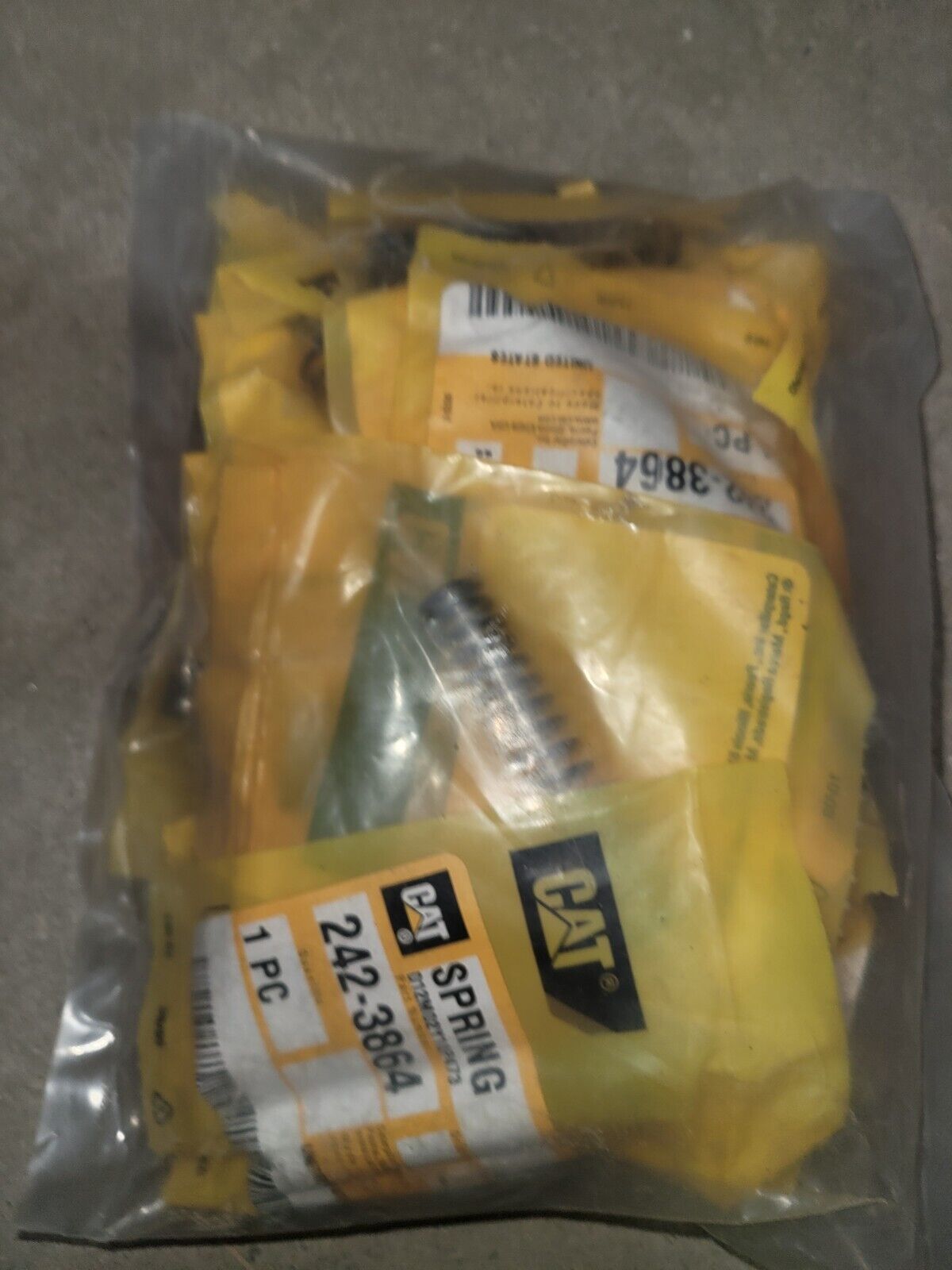 LOT OF 25 CAT OEM SPRINGS 242-3864 2423864