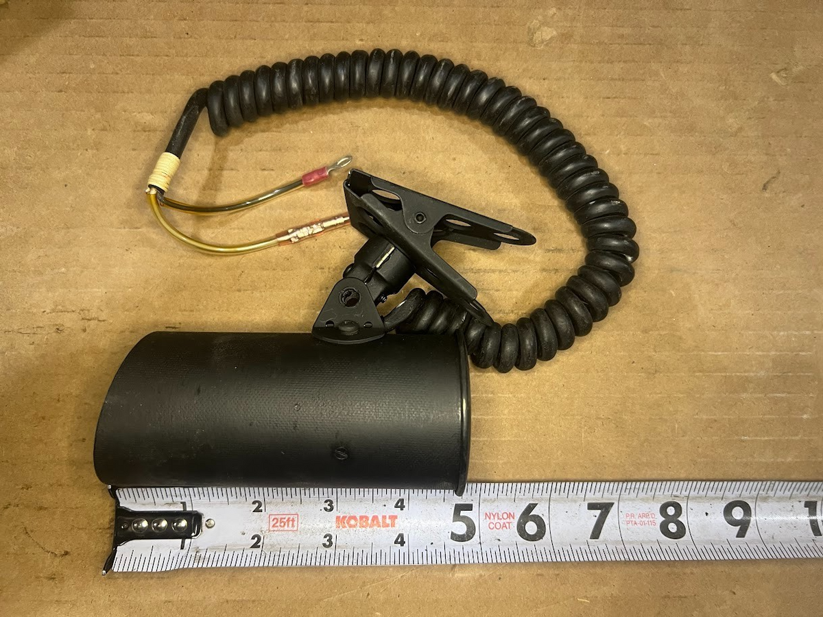 Cockpit Light 40240-3-1383 NSN 6220-01-129-4574 - photo 2