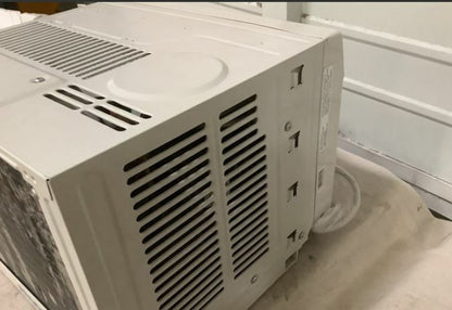 (2) Fedders Thru-Wall/Window — Cooling Capacity: 6000 BTU AZ6R06F2 AC UNIT AIR