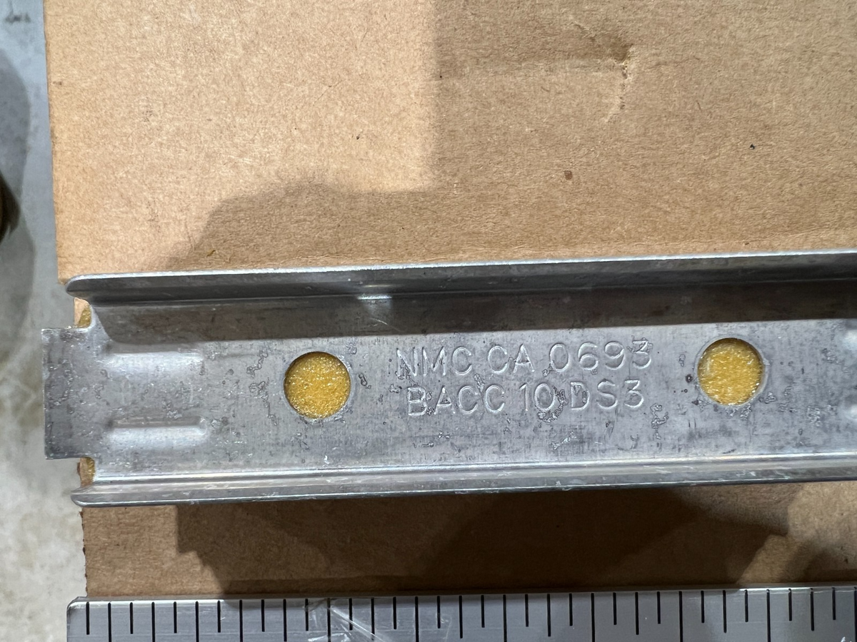 Clamp Holder BACC10DS3 NSN 5342-01-116-7949 - photo 3