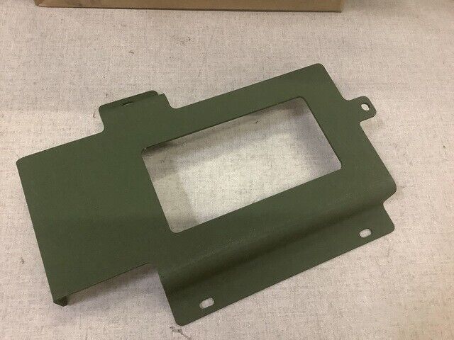 NEW HEMTT CARGO TRUCK OSHKOSH 3786782 MOUNTING BRACKET MTG 5340-01-630-1465