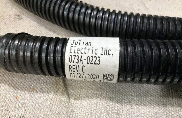ELECTRIC JULIAN YARD TRACTOR 73A-0222 LEAD STORAGE BATTERY 6150-01-503-7501