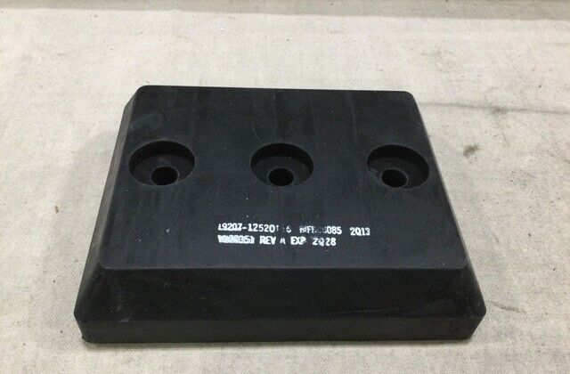 GENUINE USGI MILITARY BAE SYSTEMS 12520116 RUBBER BUMPER PAD 2590-01-597-5683