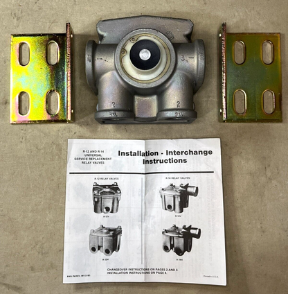 FORD TRUCK MOTOR BENDIX T-294866-C AIR PRESSURE RELAY VALVE 2530-01-368-1185 NOS