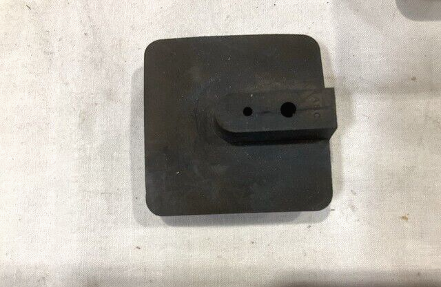 BRADLEY FIGHTING VEHICLE STEWART G705362 TERMINAL BOARD 5940-01-058-6470 USA