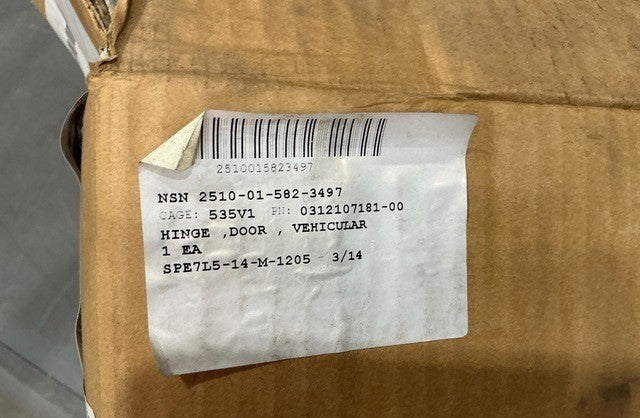 Hinge Door Assy 0312107181-00 NSN 2510-01-582-3497 - photo 6