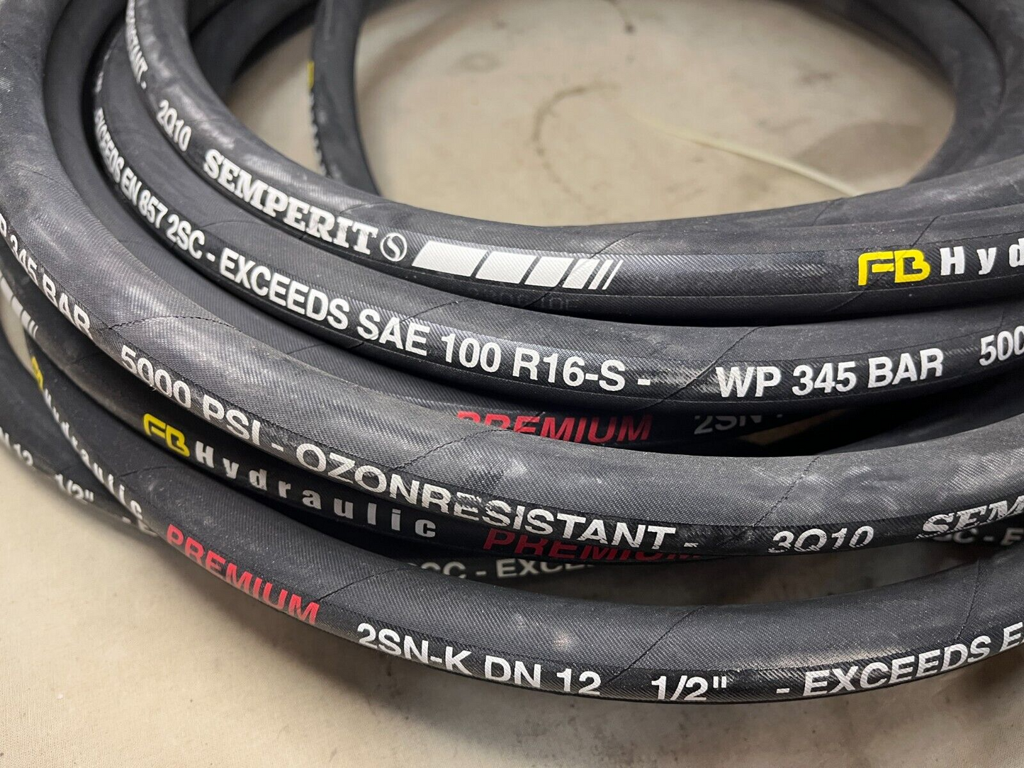 SEMPERIT COMPACT HYDRAULIC HOSE EN 857 2SC-SAE 100 R16-S WP 345 BAR 1/2"