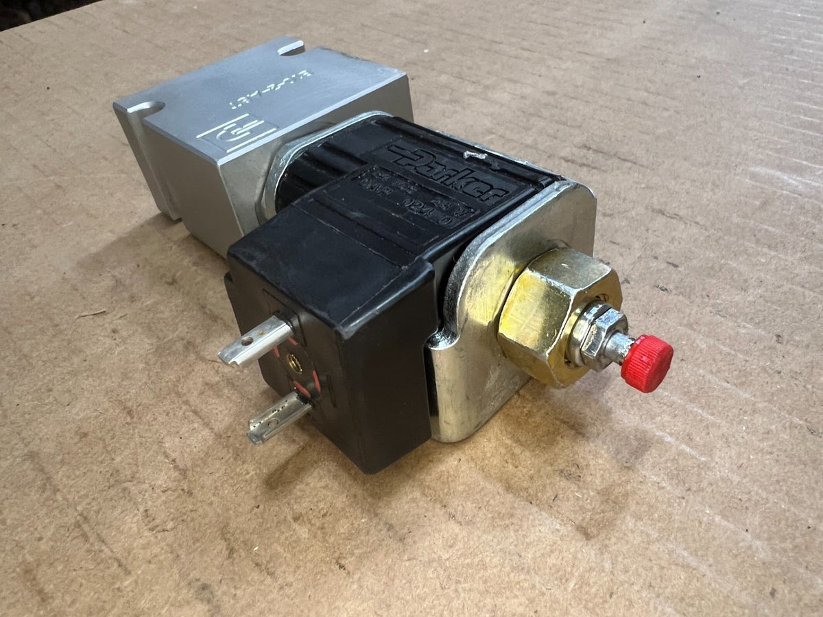 Solenoid Valve B10-2-A8T NSN 4810-01-203-5358 - photo 3