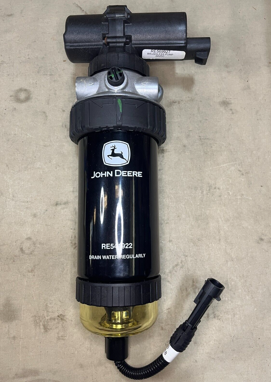 LOADER UTILITY 624KR JOHN DEERE RE541922 FLUID FILTER BODY 2910-01-567-3463