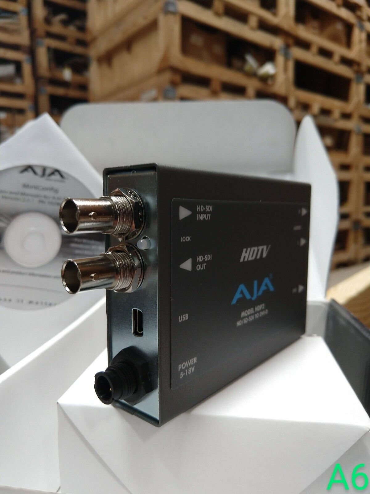 AJA HDP2  HD/SD-SDI to DVI-D Mini-Converter WITH POWER SUPPLY