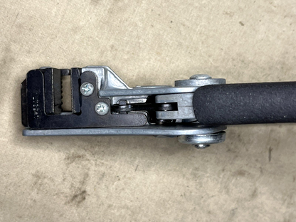 IDEAL MIL 16878 HAND SHIELDED CLACK WIRE STRIPPER 5110-01-595-0341