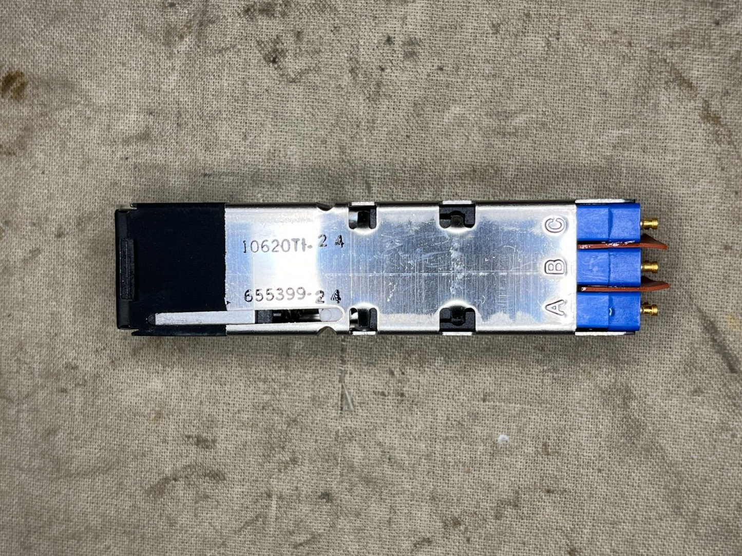 AIRCRAFT ORION P-3 DUCOMMUN 10620TI-24 ICS OVER RID PUSH SWITCH 5930-01-131-8788