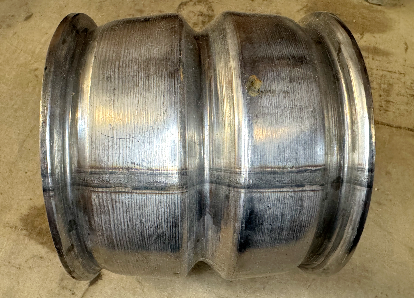 M-113A1, M-113A2 11669395-6 DOUBLE FLEX EXHAUST JOINT 73G-500MS 2520-01-452-6376