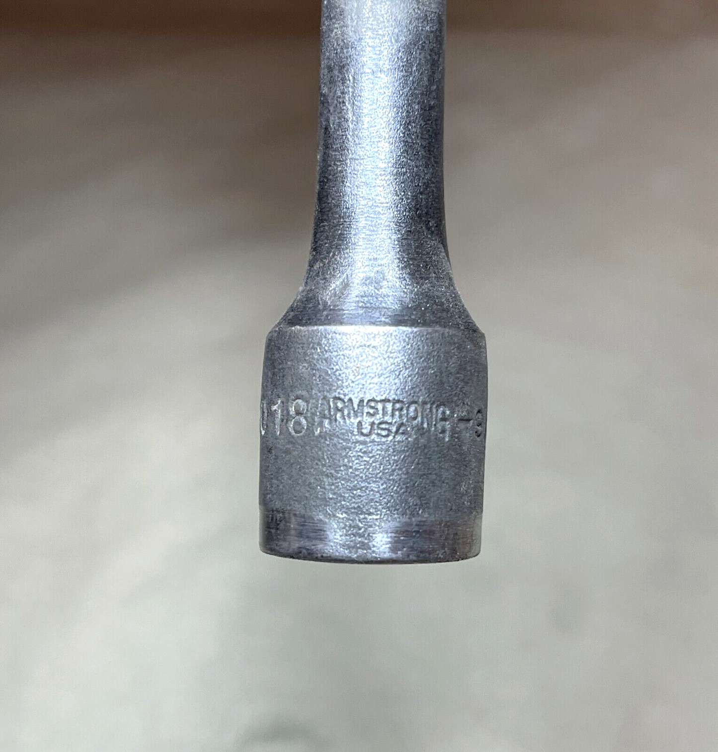 ARMSTRONG 35-018 9/16" T-HANDLE SOCKET WRENCH WITH 6-POINT OPENING OPEN-BOX USA