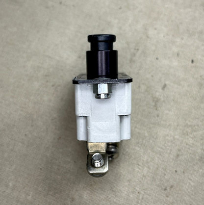 AIRCRAFT C-130 KLIXON MS24510-B-5 5A CIRCUIT BREAKER 7271-3-5 5925-00-625-7817