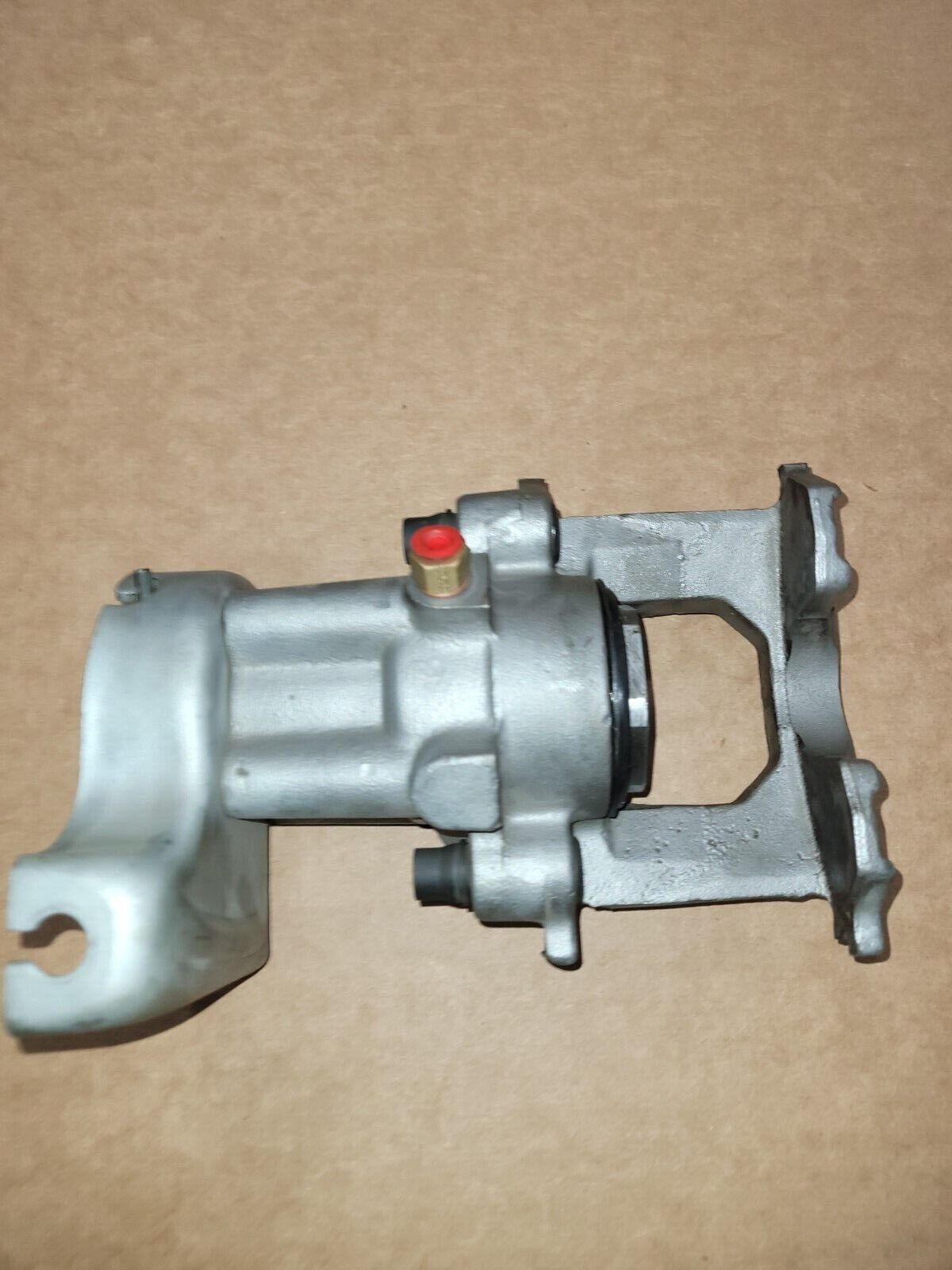 Hummer H1 HMMWV Humvee M998 REAR BRAKE CALIPER:  RH, RR 2530-01-333-8263 RIGHT