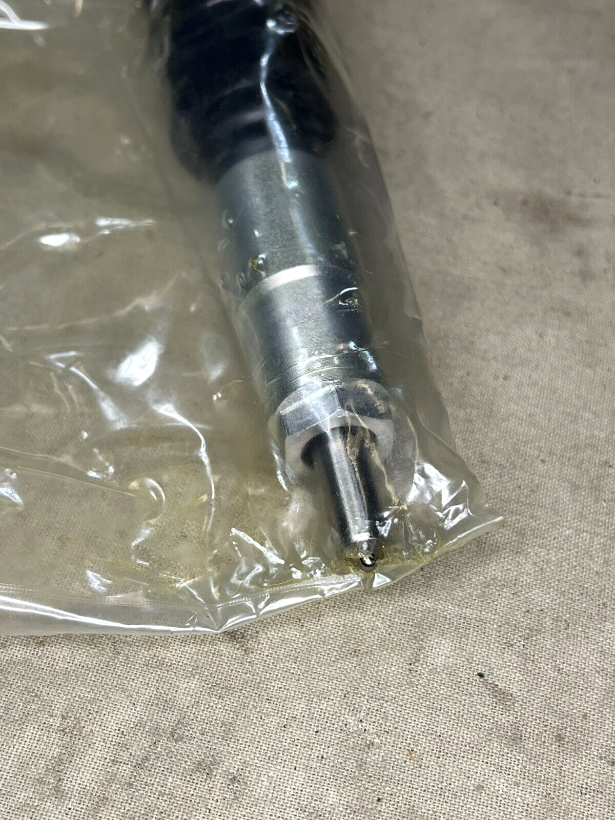 M1 MEDIUM TRACTOR DEERE RE537541 FUEL INJECTION NOZZLE PART KIT 2910-01-571-8432