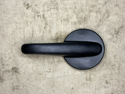 FMTV/LMTV TRUCK 12417502 INSIDE VEHICULAR INTERIOR DOOR HANDLE 2540-01-378-9352