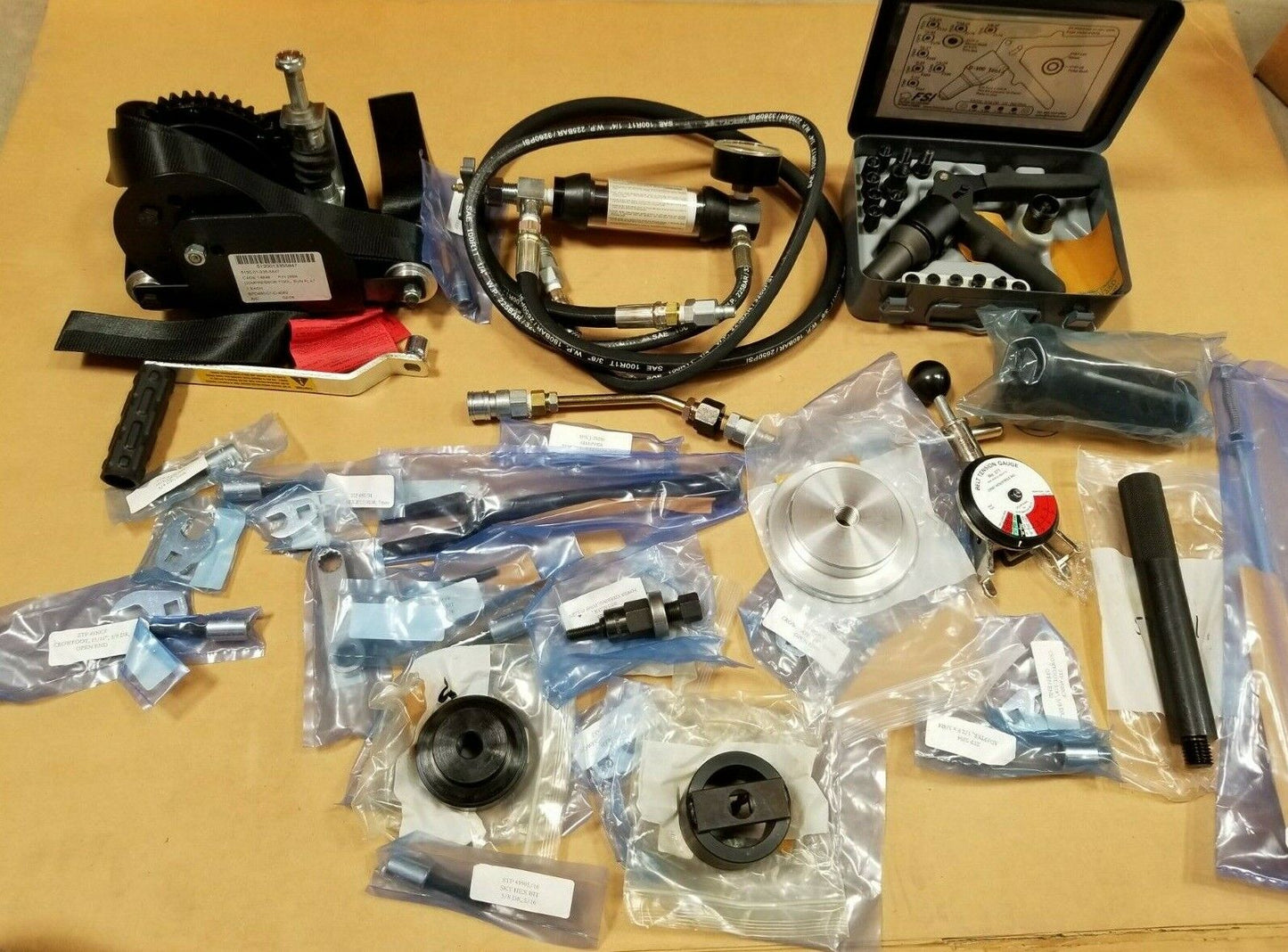 New Humvee Tool Kit HMMWV M998 Tool Kit M1125 M1114 Tool Kit For Hummer  H1