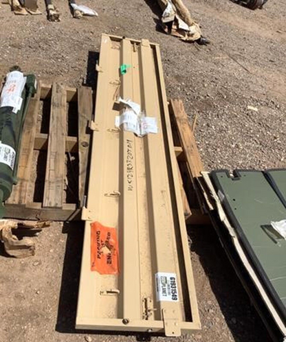 FMTV/LMTV CARGO BED TAILGATE 12418937 VEHICLE BODY SIDE RACK 2510-01-384-0910