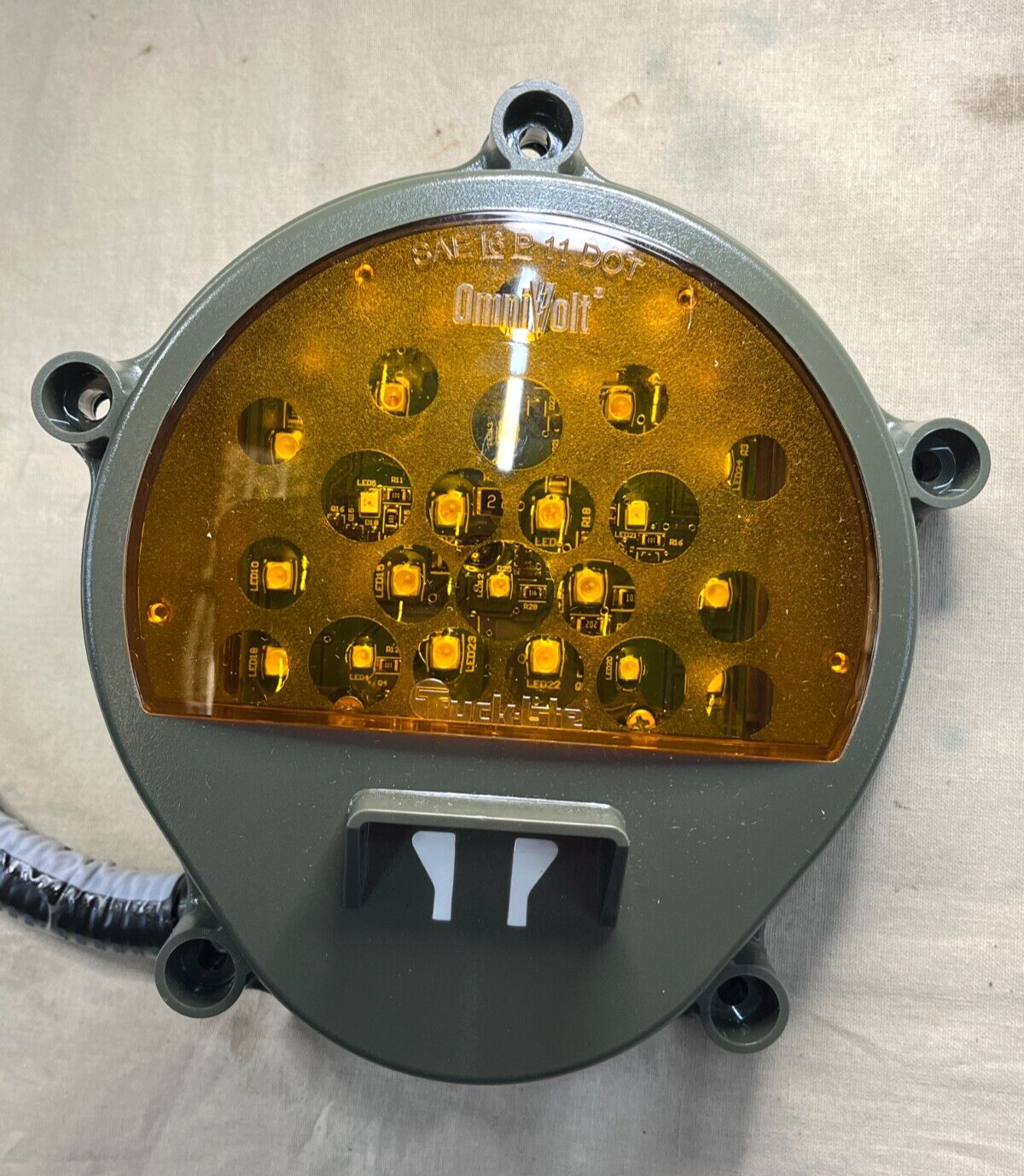 TRUCK-LITE 43019621 VEHICULAR TURN SIGNAL FRONT LIGHT ASSEMBLY 6220-01-605-4463