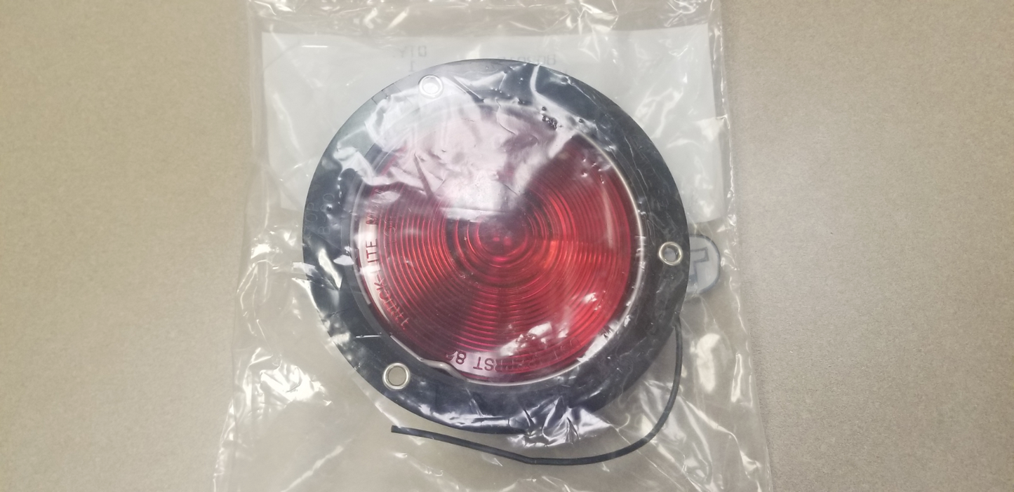 M1070 M1000 CHETTL TRAILER STOP LIGHT-TAILLIGHT 80301R SW14346P 6220-01-095-0009