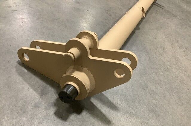 MRAP MAXXPRO CAT I 3112965C1L 3112965C1 REAR DOOR LOCKER SHAFT 2590-01-556-5691
