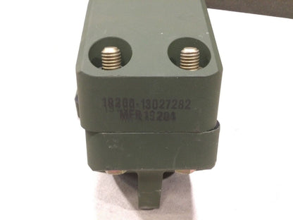 HOWITZER, LIGHT TOWED, 105MM M119A1 TRAIL CLAMPS RIGHT 13027280 5340-01-604-6009