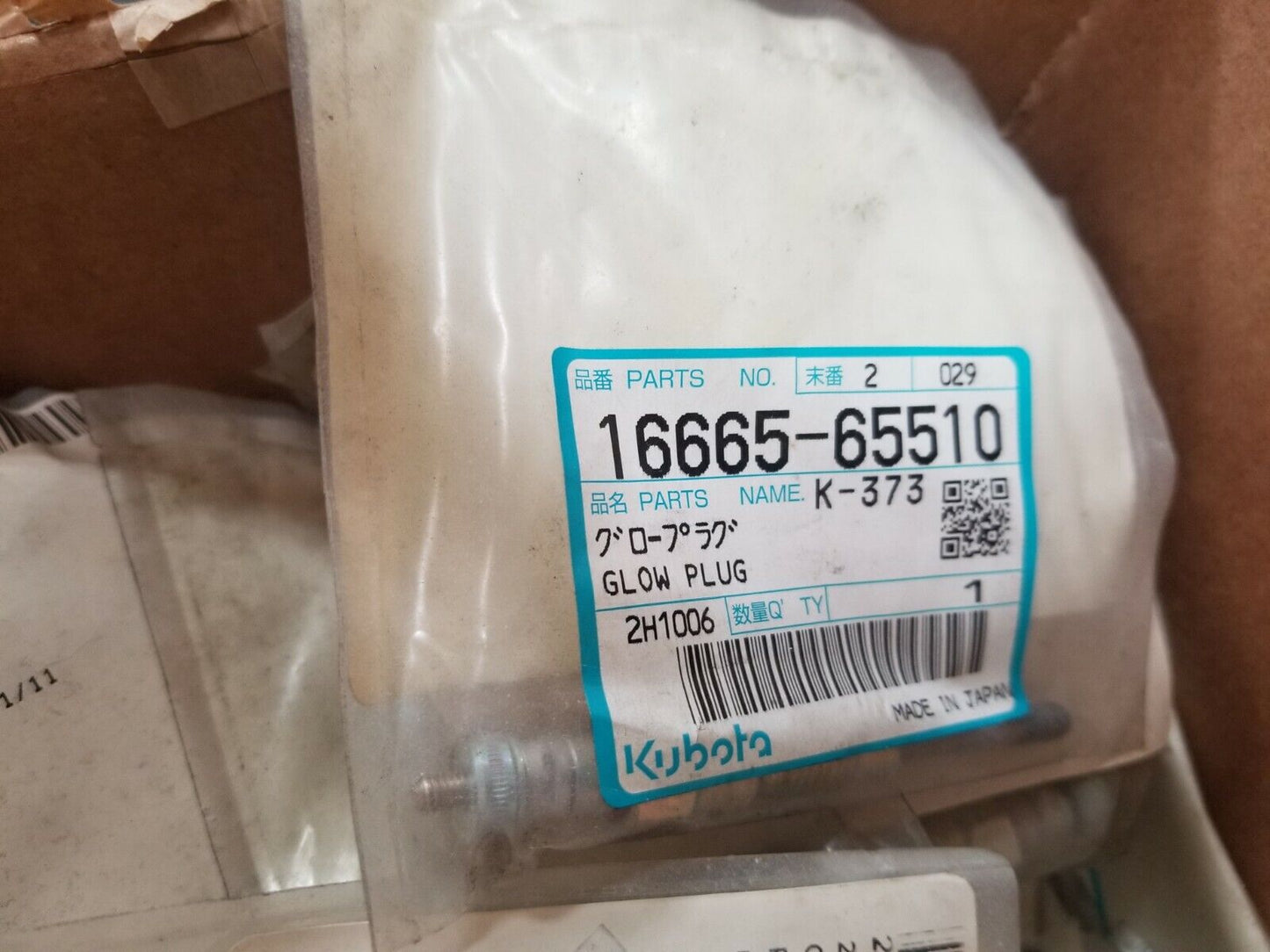 LOT OF 4 NEW KUBOTA GLOW PLUG 24V 16665-65510 2920-01-588-0558