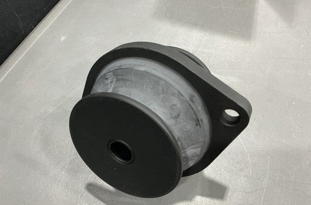 Resilient Mount 70049546 NSN 5342-01-424-2352 - photo 2