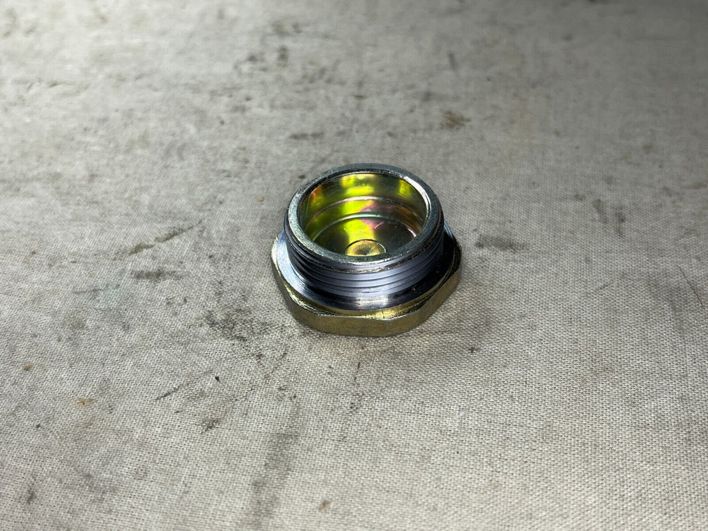 GENERATOR 15KW TQG 324563 MACHINE THREAD PLUG 9813550230 5365-01-268-8993 NOS