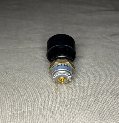 DUCOMMUN LABARGE 10530RA12-1 INDICATOR LIGHT LFI 5542057-1 6210-01-190-5330