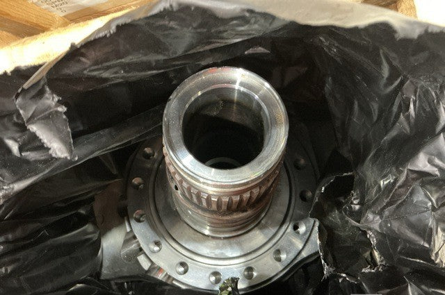 Wheel Spindle SA88500312 NSN 2530-01-346-4726 - photo 2
