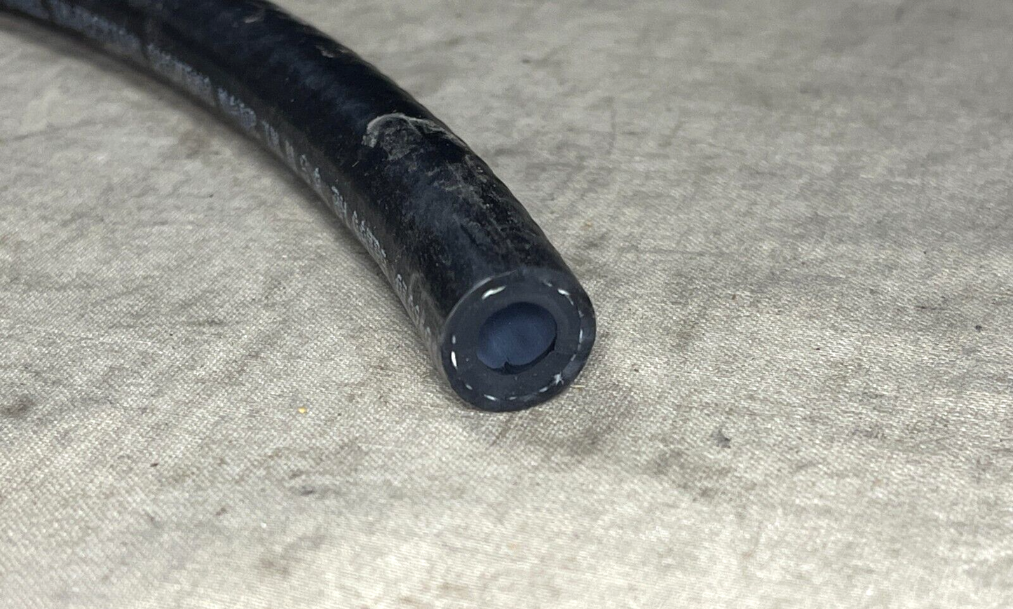 GATES SAE 30R7 5/16'' (7.9MM)NONMETALLIC HOSE FUEL 4720-01-539-9375