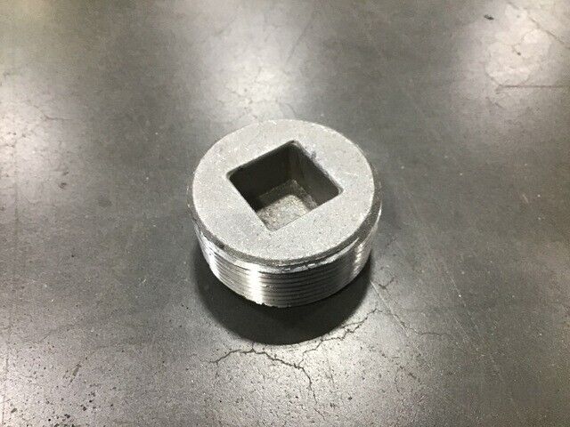 NEW MIL-A-8625 1.5 INCH SQ PIPE PLUG NSN 4730-00-167-3622