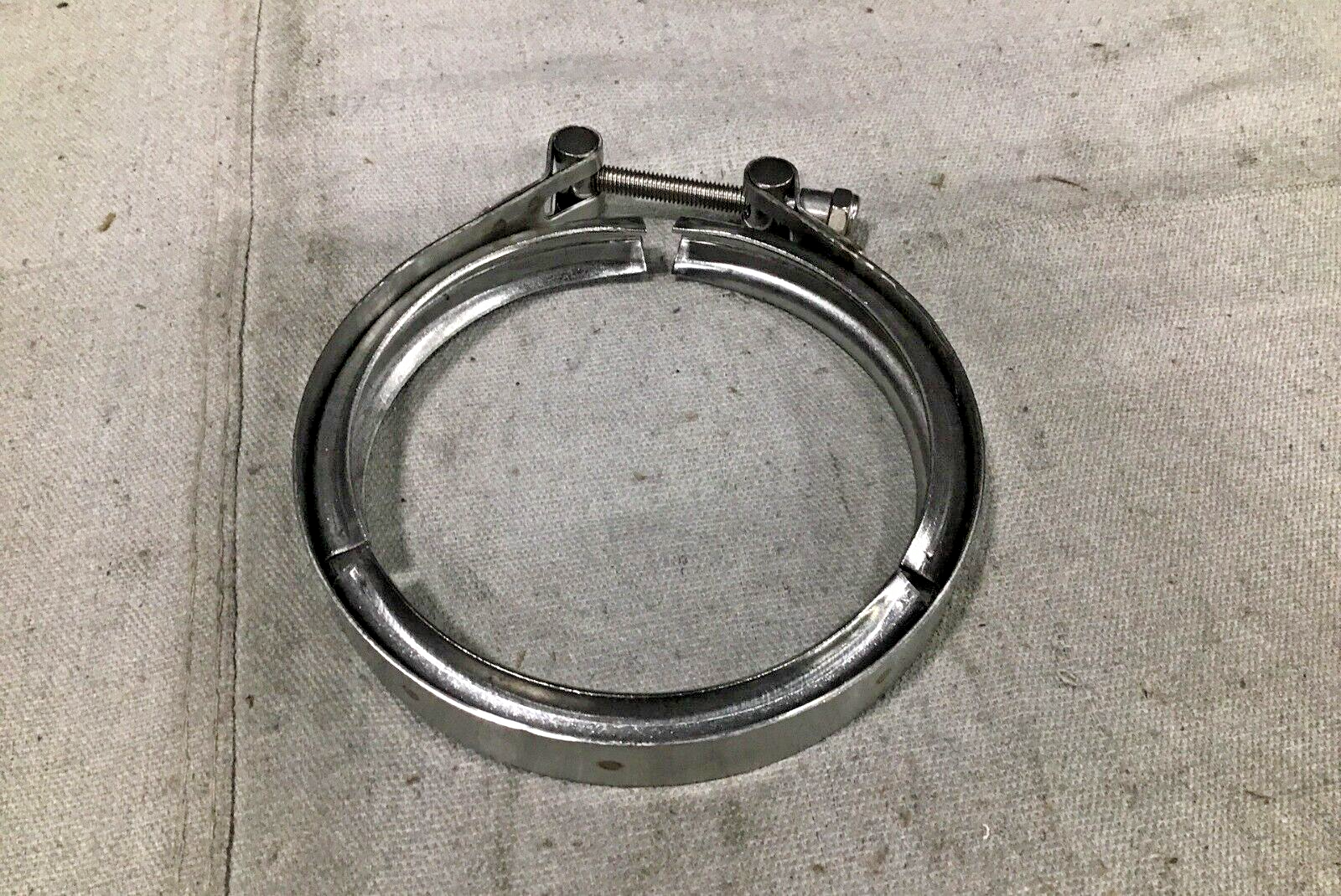 MRAP - M-ATV UI, FMTV LMTV 12421919 LOOP CLAMP EXHAUST 3065392 5340-01-470-1257