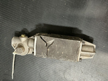 Control Linear Valve 85787-05P NSN 4820-01-365-3019 - photo 2